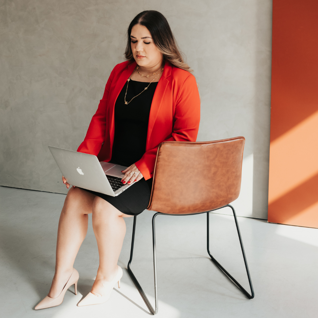 Dra. Kharen Horsts, advogada em Direito do Viajante e Relações de Consumo, OAB/PR 90.241